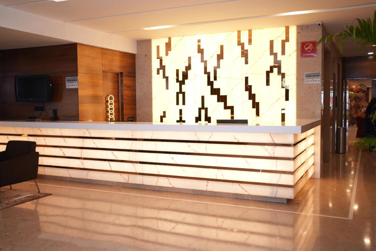 Rang Lords Inn Bharuch Экстерьер фото