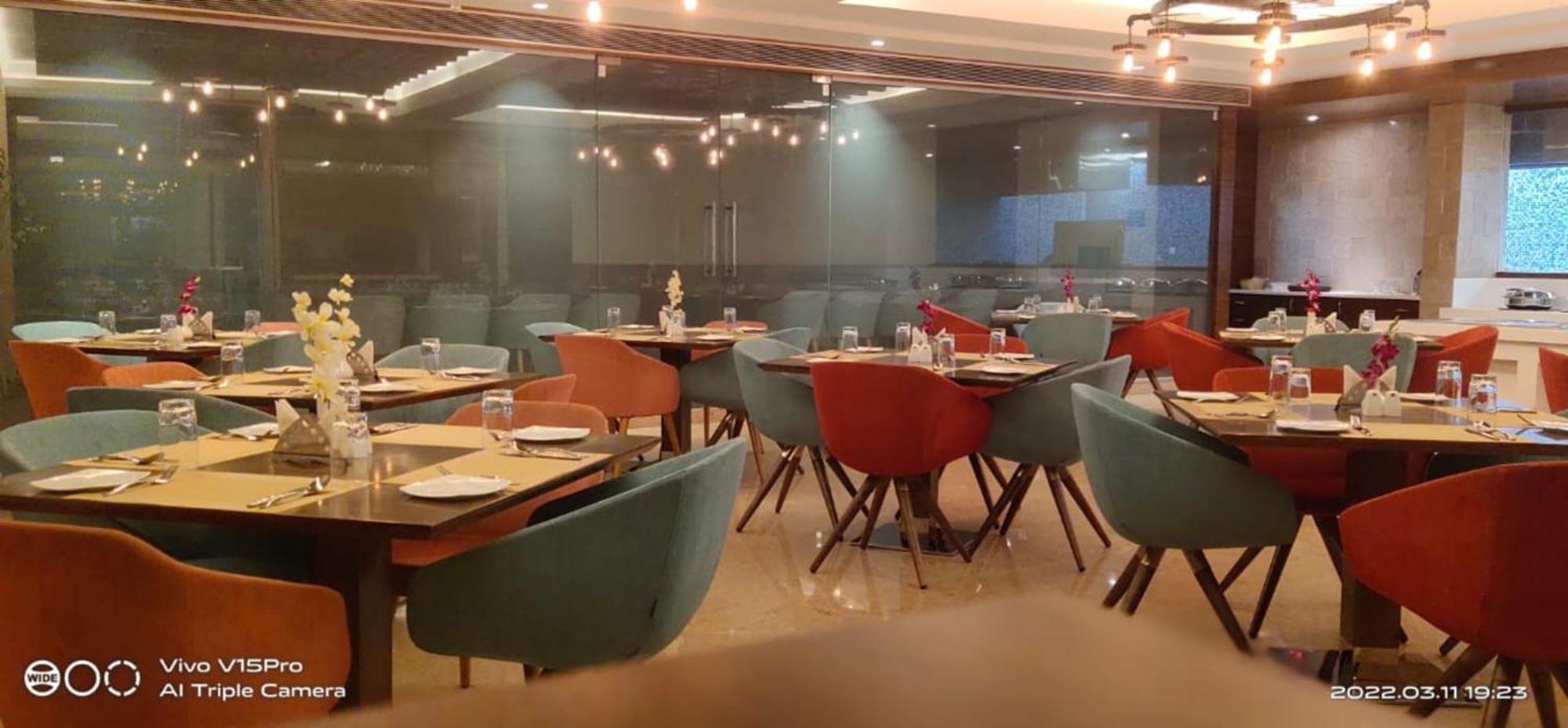 Rang Lords Inn Bharuch Экстерьер фото